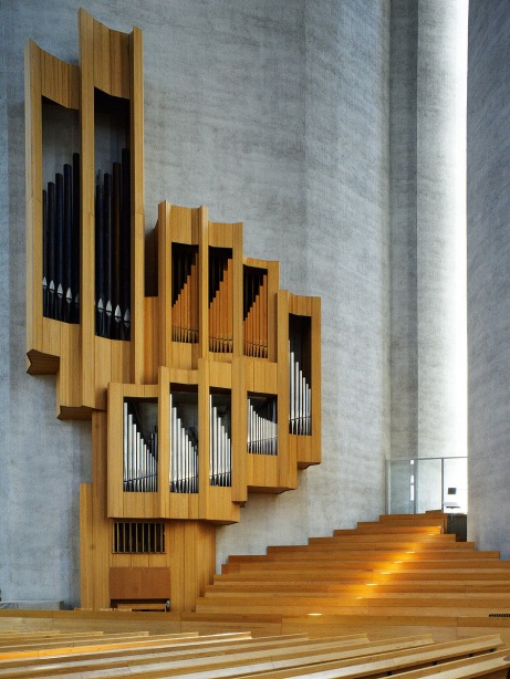 Mobiliario y órgano de la Iglesia Kaleva. Reima y Raili Pietila (1959-1965)